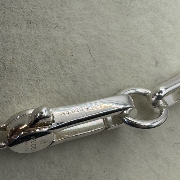 Gucci Sterling Silver GG Pendant & Large Link 18” Necklace - Picture 6 of 6